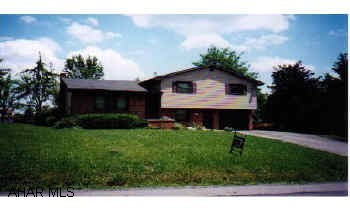 S-P-A-C-I-O-U-S, wonderful family home w/large bedrooms, big closets, family room w/wood burner on almost 1/2 acre in Hollidaysburg Schools  Listing & Selling agent: Piper, Frances J. S-P-A-C-I-O-U-S, wonderful family home w/large bedrooms, big closets, family room w/wood burner on almost 1/2 acre in Hollidaysburg Schools. Electric System - 100 amp.    Listing & Selling agent: Piper, Frances J.