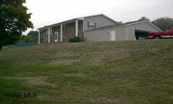 Spacious and lovely 3 Bed 2 Bath BiLevel on large landscaped lot, with inground pool, additional 1 car det garage. Spacious and lovely 3 Bed 2 Bath BiLevel on large landscaped lot, with inground pool, additional 1 car det garage.