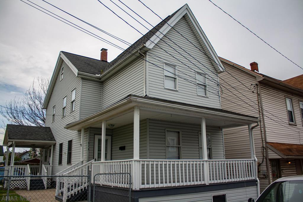 Move in ready home with fenced in yard conveniently located to all near by  amenities. This home features 3 bedrooms open concept kitchen large dining and living room. Great starter home. Off street parking. Schedule your tour today.