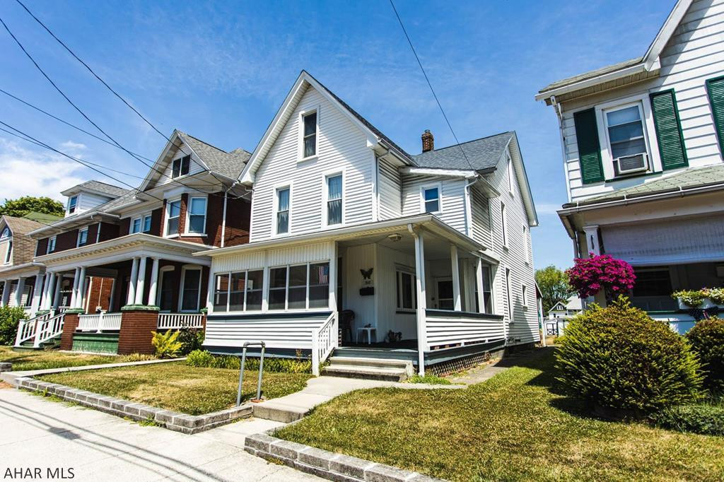 Cute 3 bedroom, 1 bath house with a large, covered front porch and off street parking with carport. Beautiful hardwood floors. Spacious bedrooms. Nice backyard.