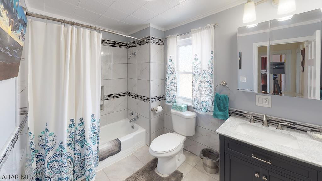 Hollidaysburg - Residential