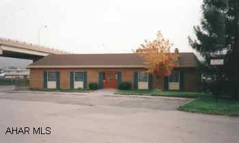 1 STORY BRICK OFFICE BUILDING.  SEE DESCRIPTION SHEET.  CALL MEL KADANE FOR APPT AND INFO.