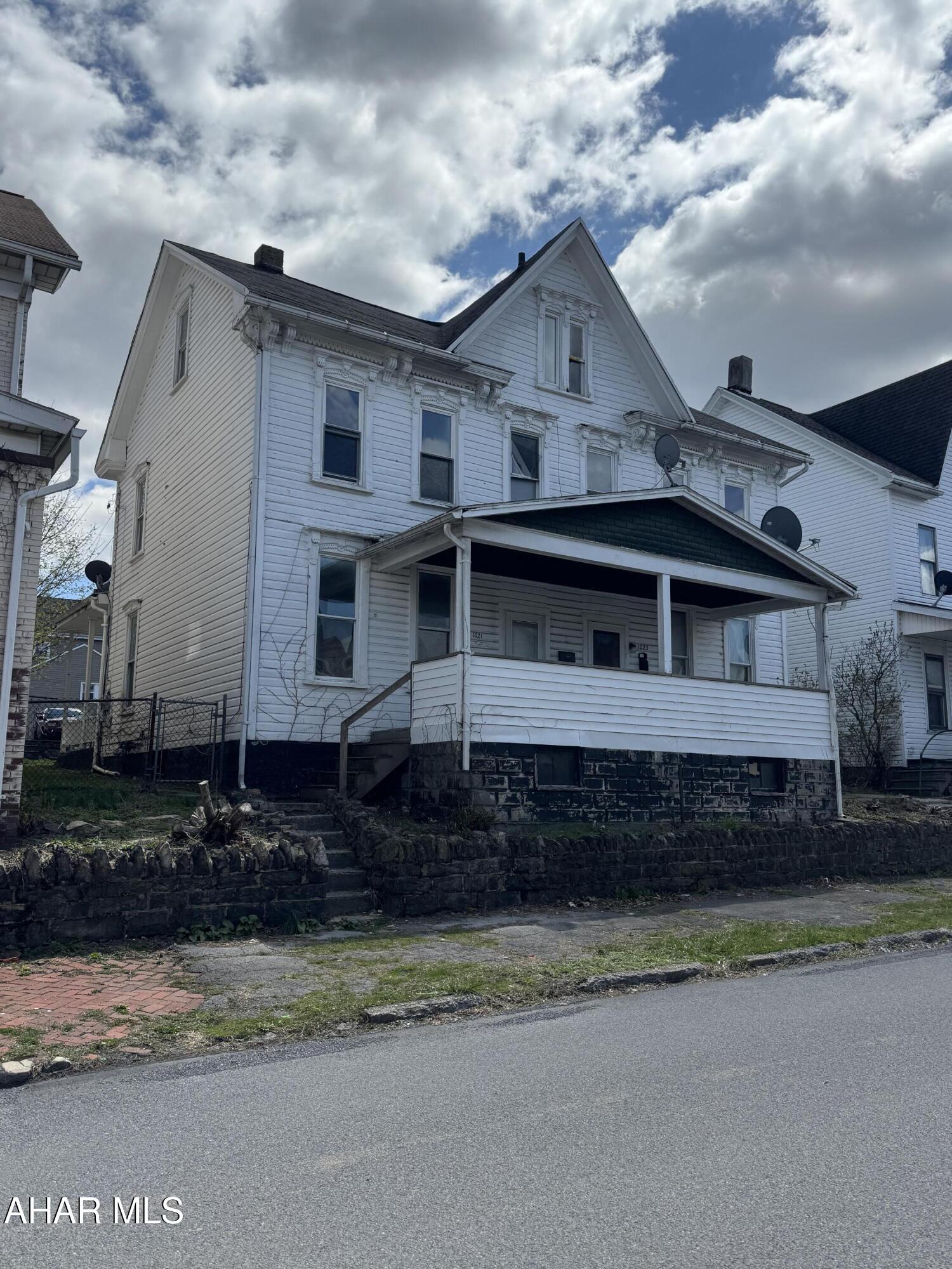 Looking to add to your rental portfolio or looking to live on one side and obtain rent from the other? Check this property out! The wood detail on the front of this property is stunning. Each unit has 2beds and 1 bath with additional attic space. Electric is separated. (3) parking spaces per unit is available in back of property. Call listing agent to tour asap!