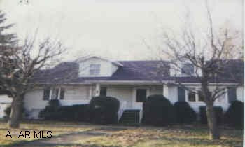 VERY WELL BUILT HOME, QUALITY CONSTRUCTION, SPACIOUS ROOMS, FAMILY ROOM IN BASEMENT, LARGE LEVEL LOT.