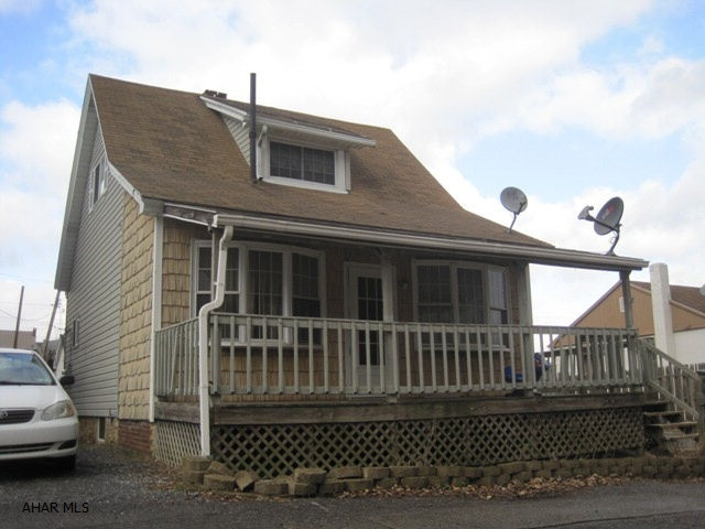 Pleasant Valley. If you want a quiet & secure area this is it. This 3BR & 2 bath home is located on a dead end street and features great panoramic views of the valley. Large first floor master bedroom suite and laundry area. The large lot has a pool and off street parking front and rear. The sale includes all appliances.