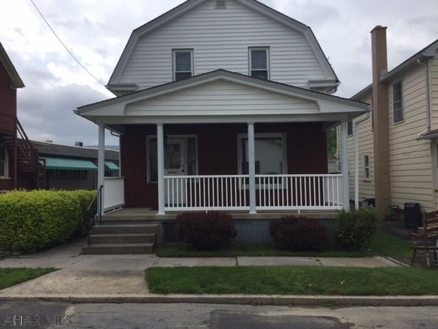 Very clean and well maintained 3 bedroom, 1.5 bath home across street from Mansion Park. Half bath and laundry on first floor. Garage and additional parking in rear