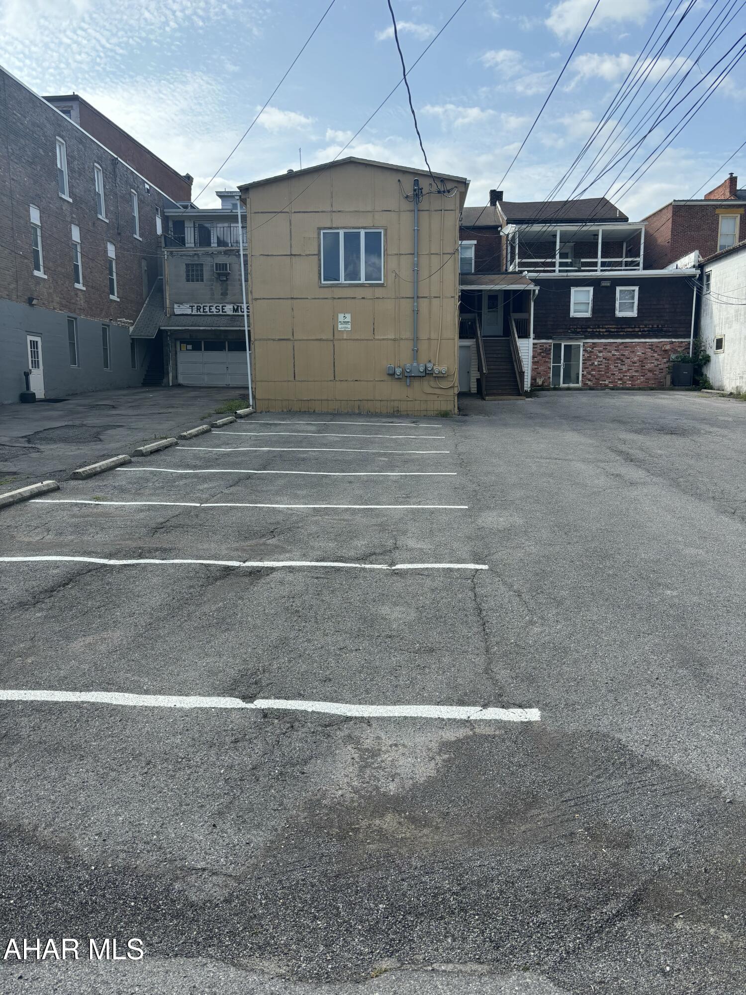 Hollidaysburg - Commercial Sale