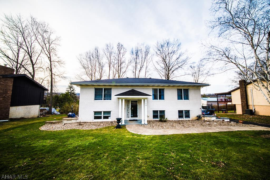 Holiday Manor - Residential