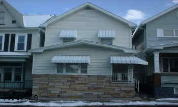 VERY WELL MAINTAINED 3 BEDROOM READY TO MOVE INTO. HAS FINISHED BASEMENT. 2 CAR GARAGE. PRICED TO SELL. MUST SEE PROPERTY.