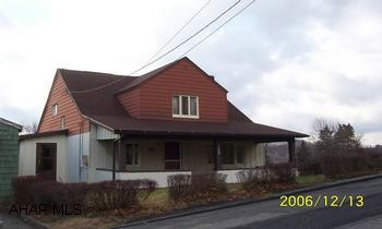 1.5 STORY HOME