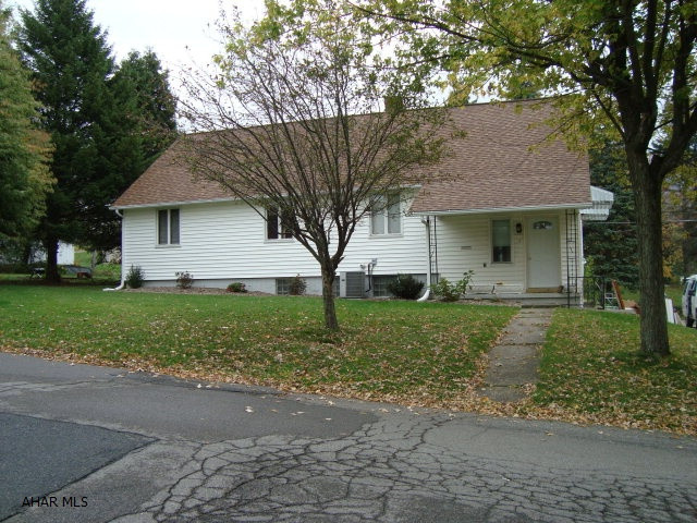 has been repainted through out --A-1 condition, blinds/window covering,concrete drive. NO smoking/or pets