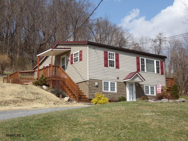 Shown By Appointment Only. Great starter or looking to right size this move-in ready 2-bedroom home has been completely renovated. Includes a detached garage and located near all amenities. A Must See @ aPrice that won't last.