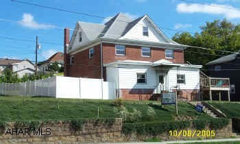 2 story brick with full basement.  Formerly used as day care and currently state approved for day care. 2 story brick with full basement.  Formerly used as day care and currently state approved for day care.