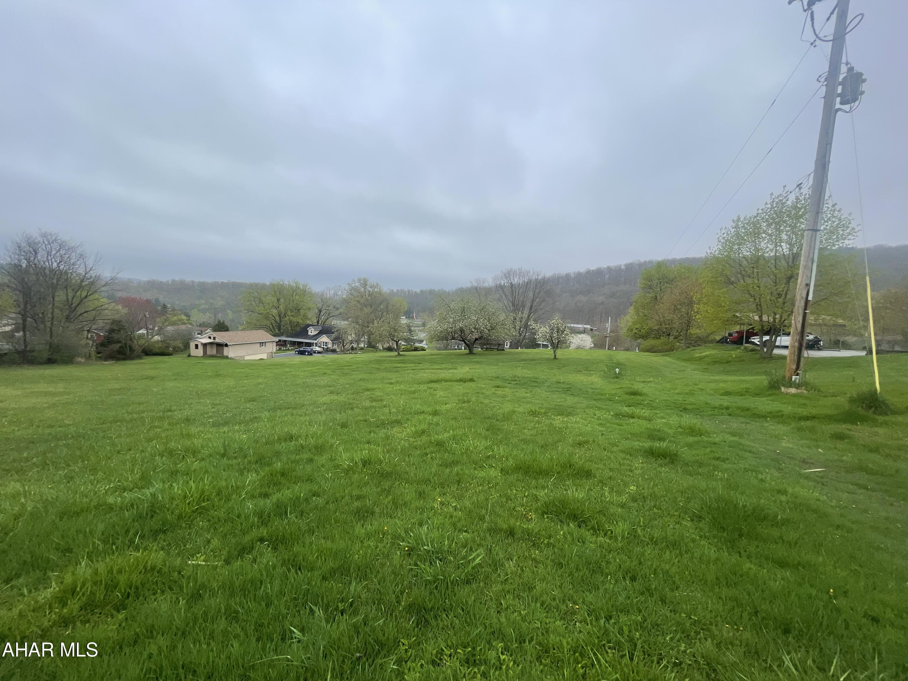 Maple Hollow - Land