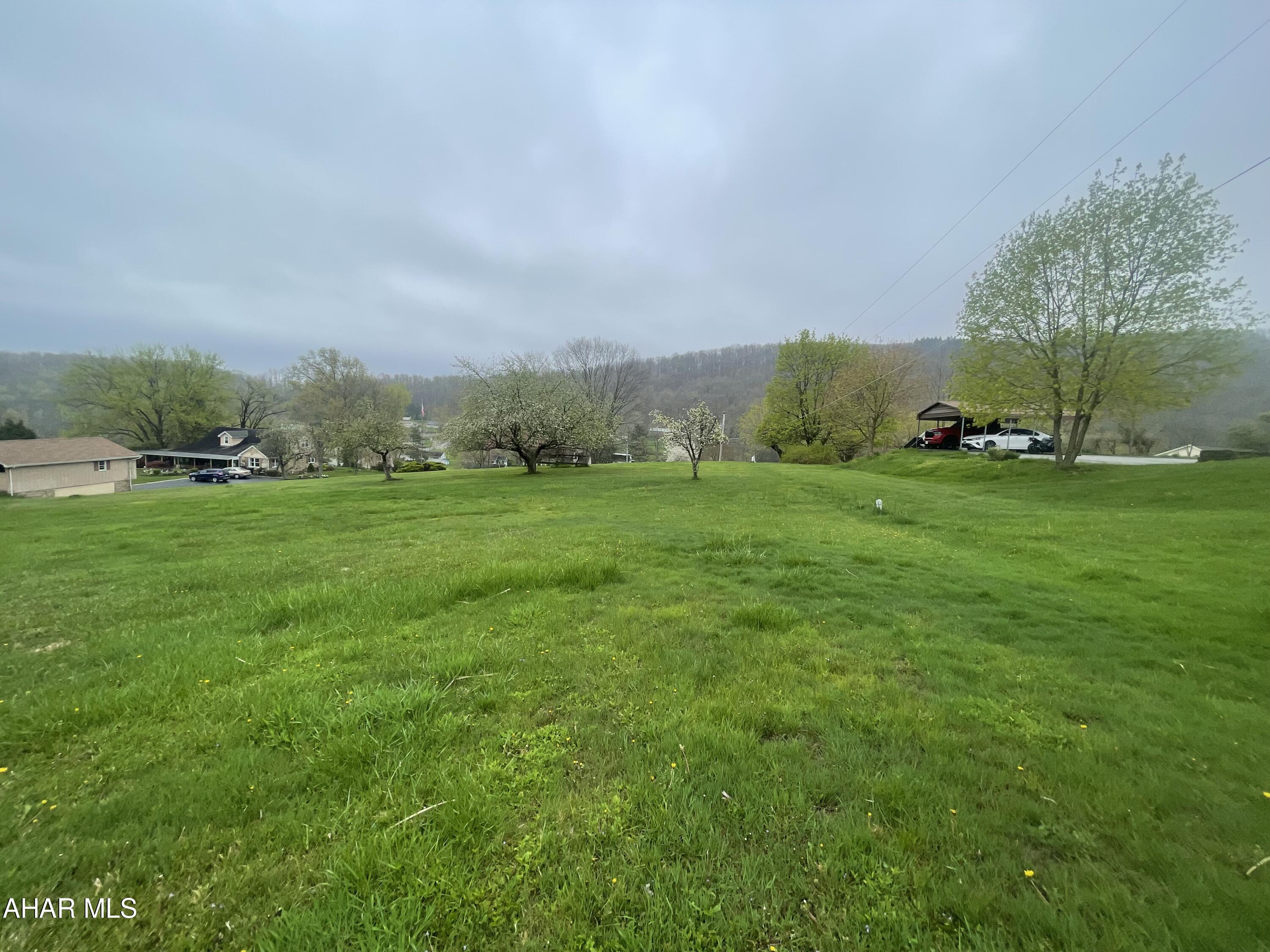 Maple Hollow - Land