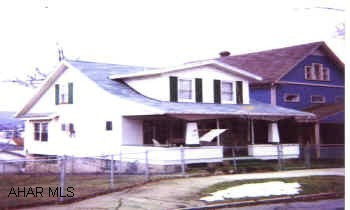 TOTALLY REMODELED. TASTEFULLY DECORATED THROUGHOUT. WALL TO WALL CARPET, CERAMIC TILE. VINYL SIDED, NEW WINDOWS, ROOF. 2 CAR GARAGE. FENCED YARD.