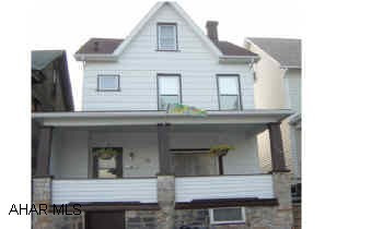Remodeled, updated, very clean, attractive home, close to hospital and schools, would be a great starter home Remodeled, updated, new carpeting in liv. rm, new laminated f. in dining room, new updated kit. and oak cabinets, nice clean home, just move right in