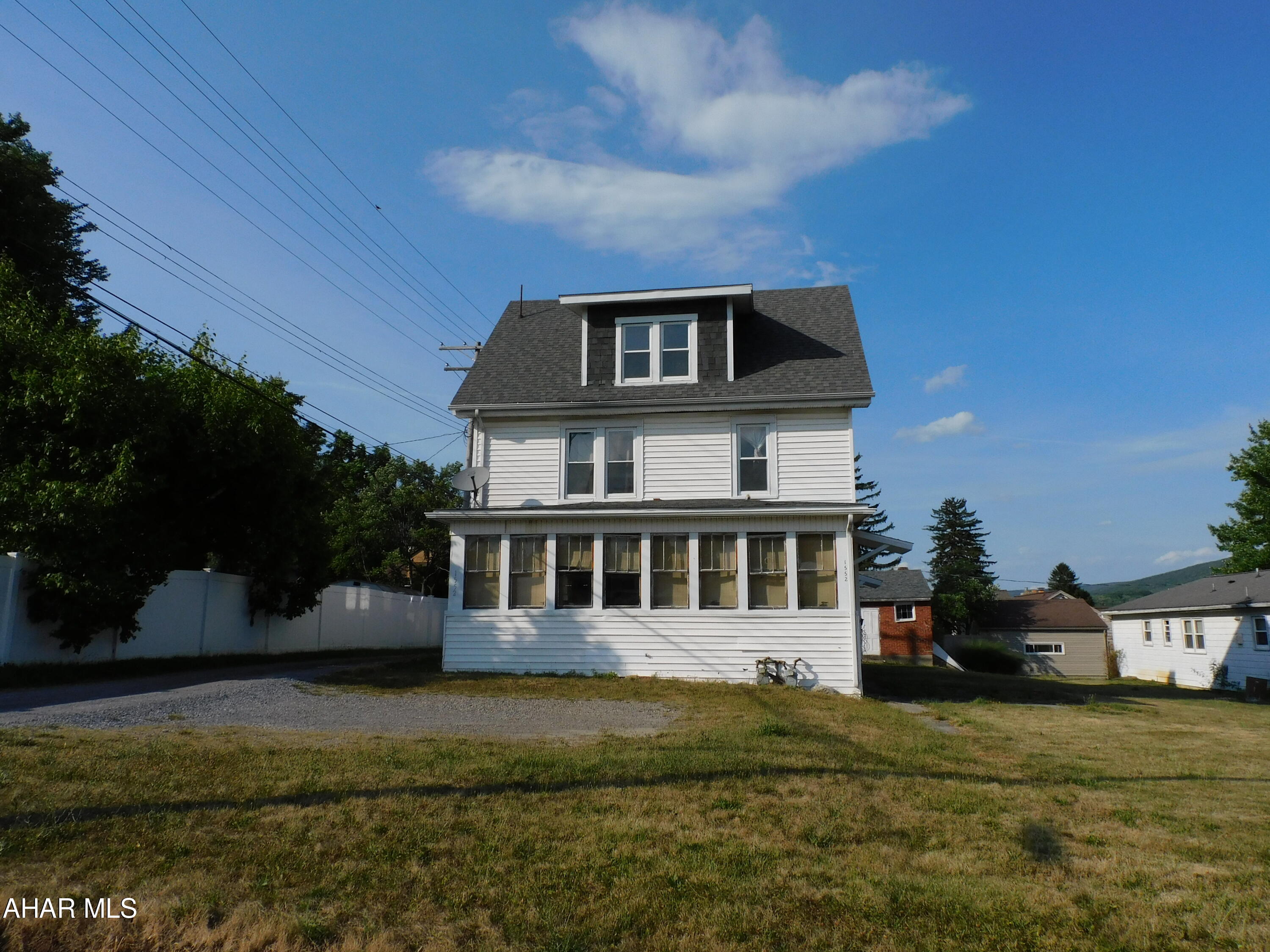 Duplex in the Pleasant Valley Area of Altoona. 2 total units. Both units have separate natural gas, electric and water. 3 bedrooms and 1 bath in each unit. Each unit has off-street parking. Front unit  tenant currently paying $500.00 per month plus utilities. Rear unit is currently vacant.