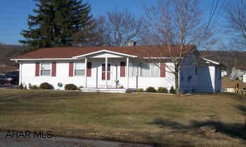 ranch home in lakewood manor