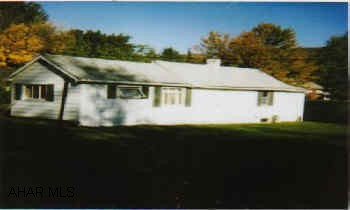 Two 40x100 city lots, new furnace and shed.