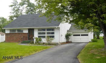MUCH BIGGER THAN IT LOOKS. WHIRLPOOL TUB ON 1ST FLOOR. HARDWOOD FLOORS AND NEW CARPET. SCREENED, COVERED PATIO. APPLIANCES INCLUDE DISHWASHER, GAS RANGE, REFRIG., WASHER. GFA/CA. ONE CAR ATTACHED GARAGE W/OPENER. FIRST FLOOR COMPUTER ROOM, OFFICE, OR LARGE WALK-IN CLOSET.