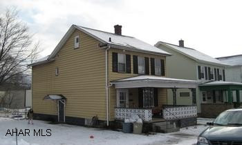 Bellwood home with nice fenced lot.