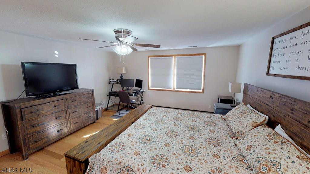 Crestwood - Residential