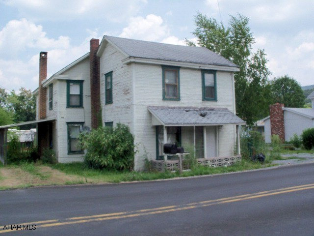 House is in poor condition, As-Is purchase. Well water, city sewer = $50/month