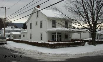 EAST END/ALTOONA-THREE BEDROOM ONE BATH ON LARGE CORNER LOT. THIS HOME FEATURES NEWER ROOF, NEWER GFA FURNACE AND OVERSIZED ONE CAR DETACHED GARAGE. EAST END/ALTOONA-THREE BEDROOM ONE BATH ON LARGE CORNER LOT. THIS HOME FEATURES NEWER ROOF, NEWER GFA FURNACE AND OVERSIZED ONE CAR DETACHED GARAGE.
