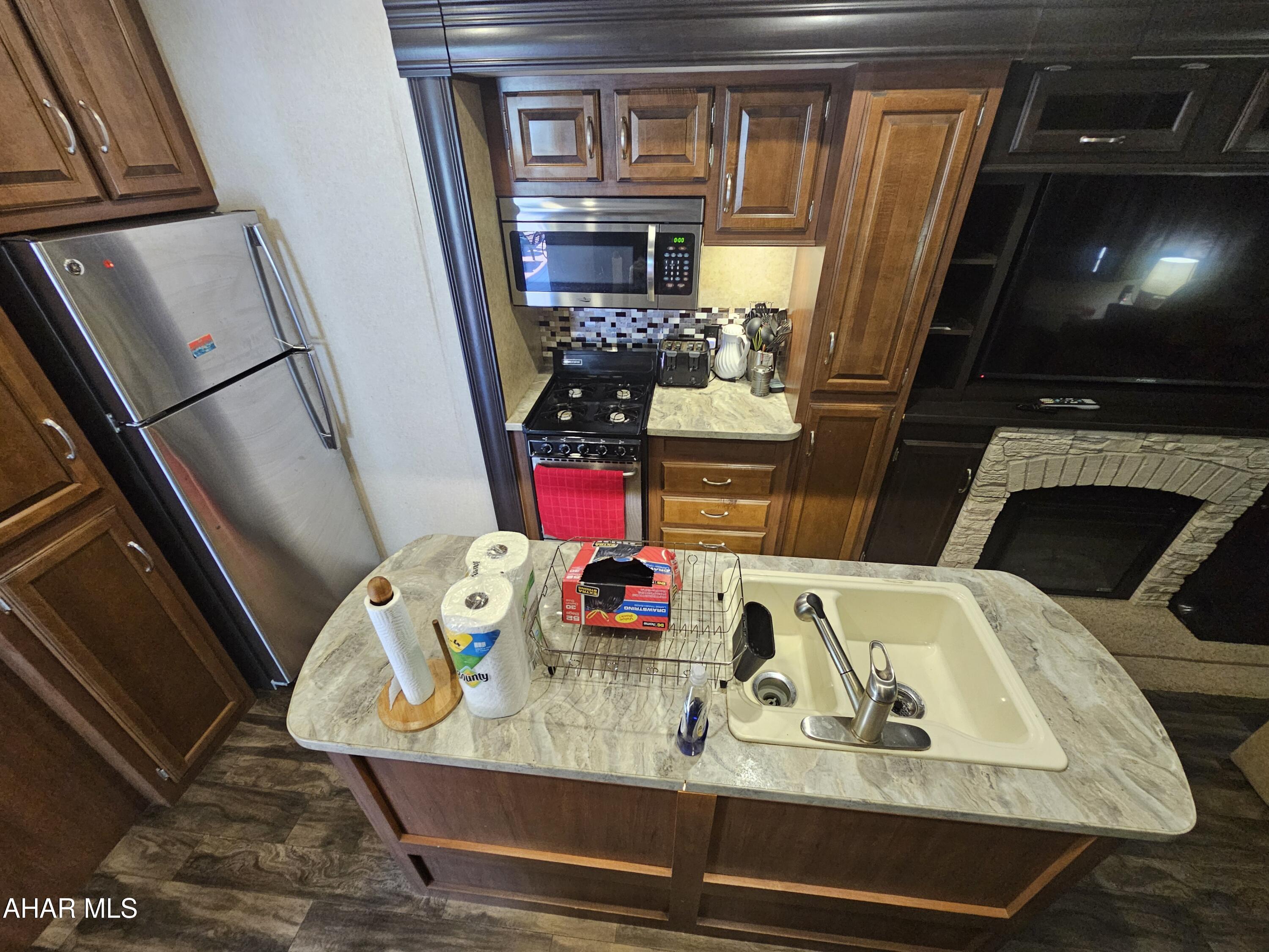Glendale Yearound - Residential
