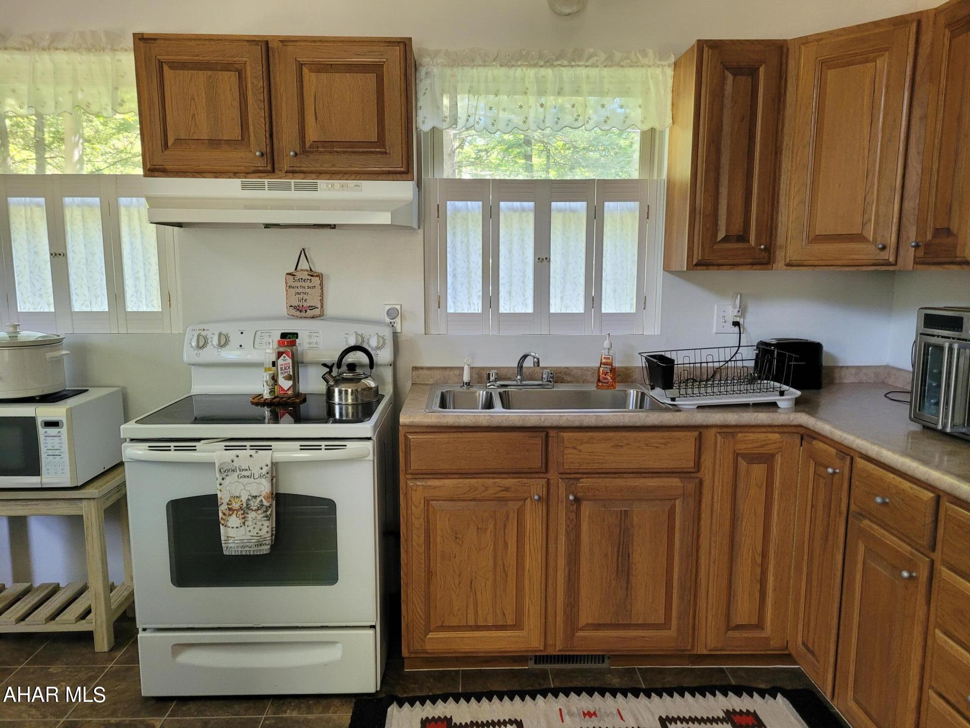 Glendale Yearound - Residential