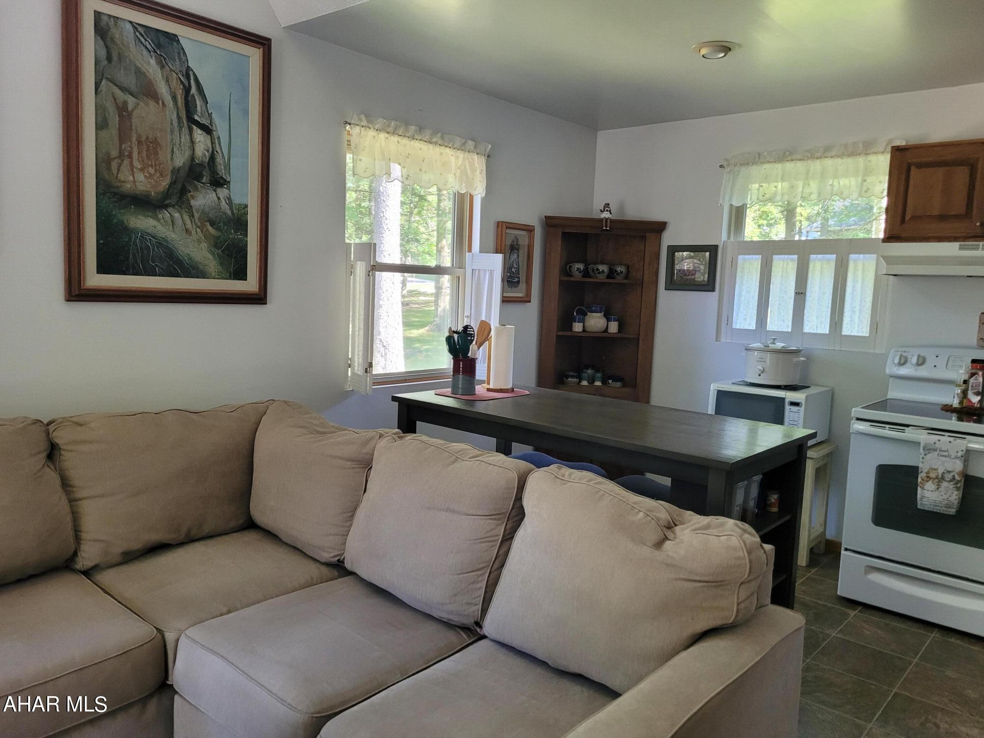 Glendale Yearound - Residential