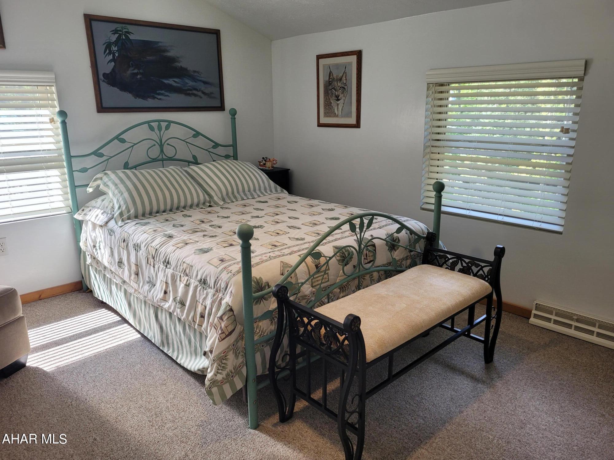 Glendale Yearound - Residential