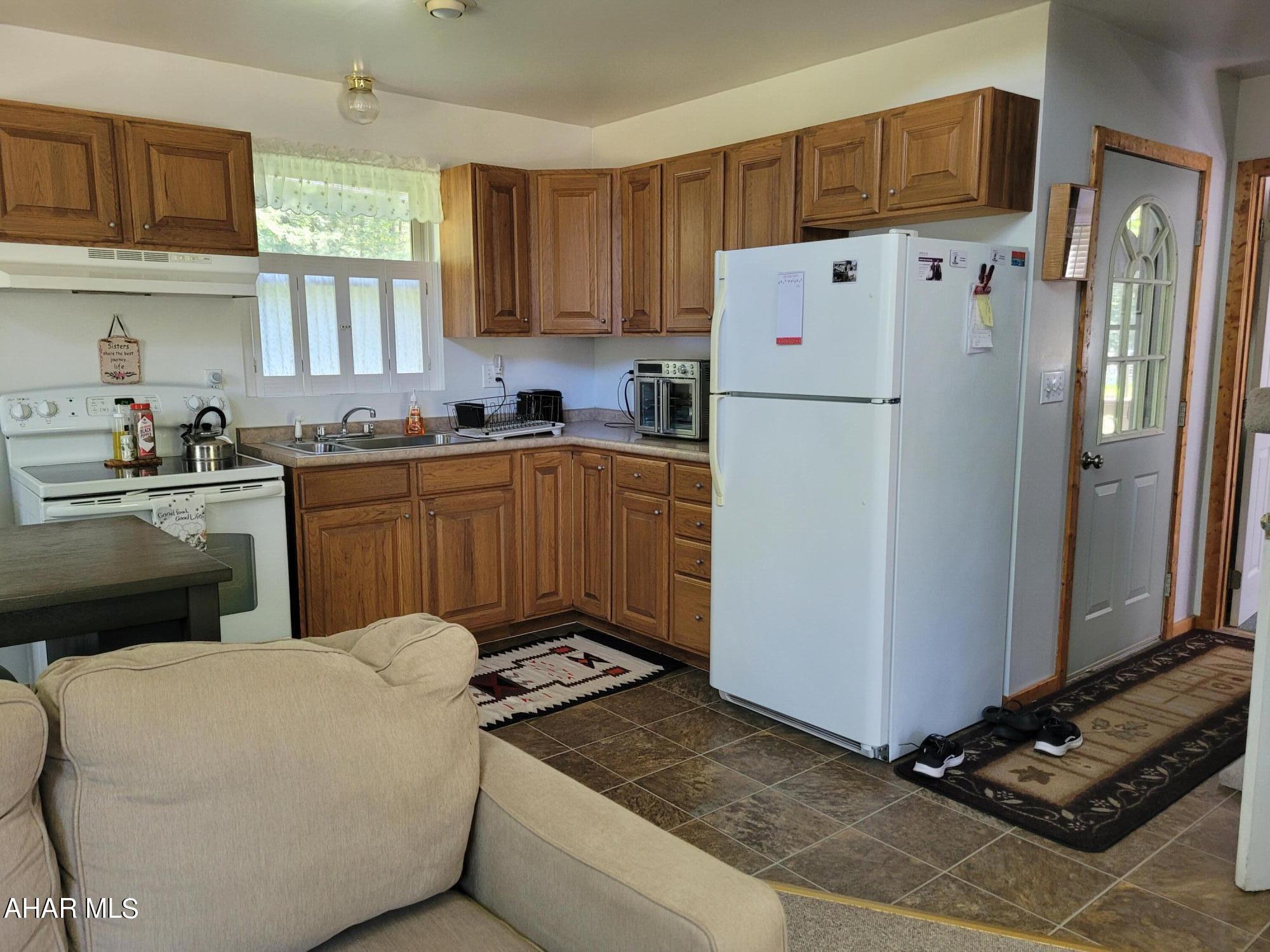 Glendale Yearound - Residential