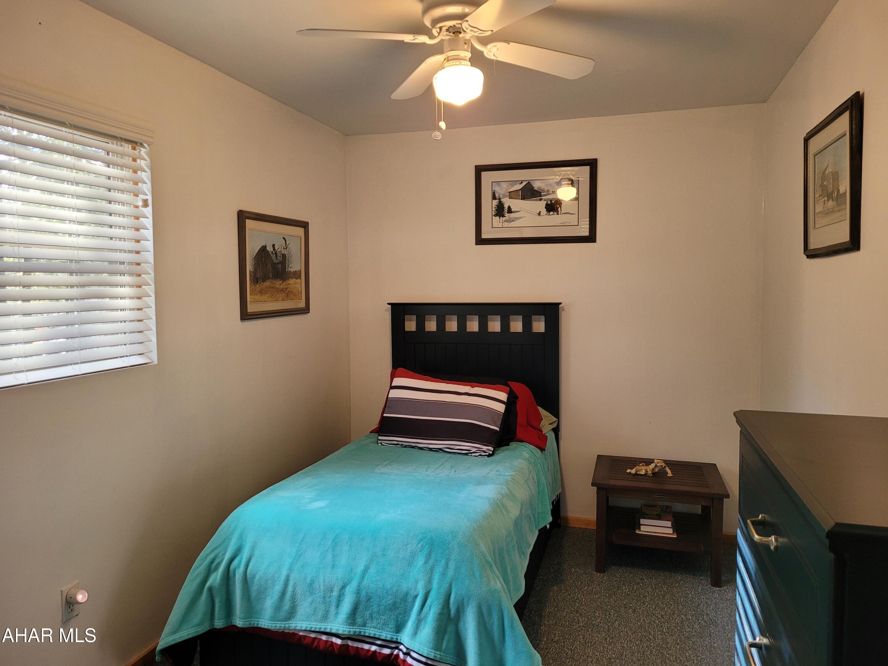 Glendale Yearound - Residential