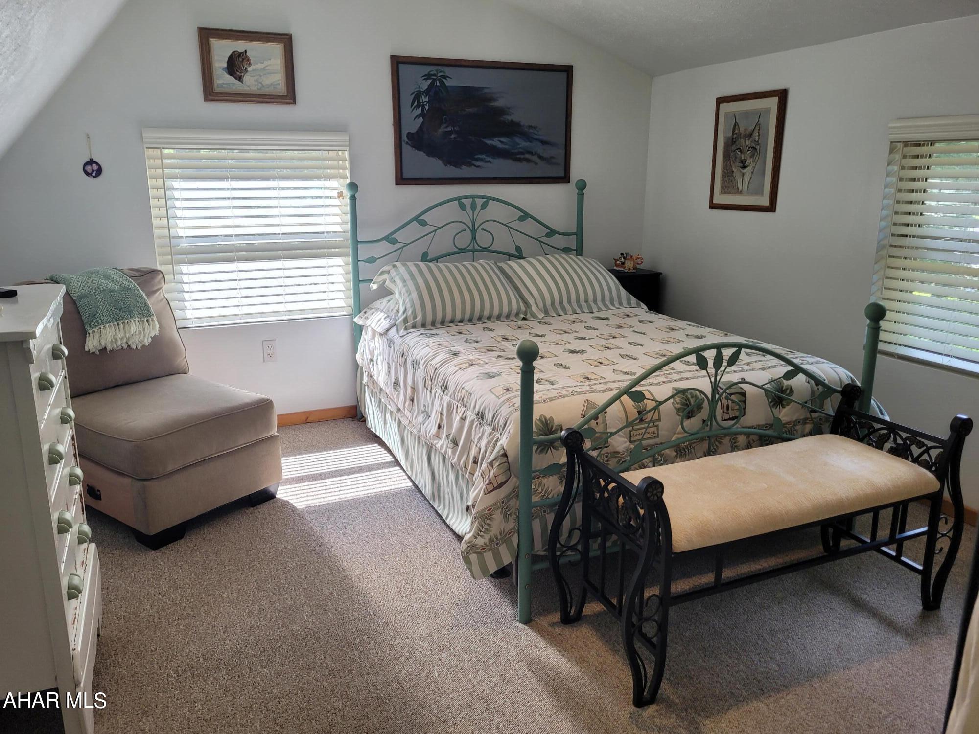 Glendale Yearound - Residential