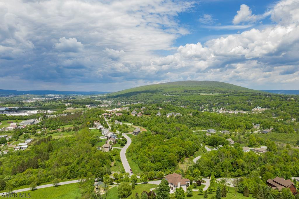 Build your dream home in beautiful Fox Hollow community. Close to local amenities including shopping, dinning, and access to Interstate 99   Hollidaysburg School District   Public Water & Sewer, buyer to pay tap fee at closing
