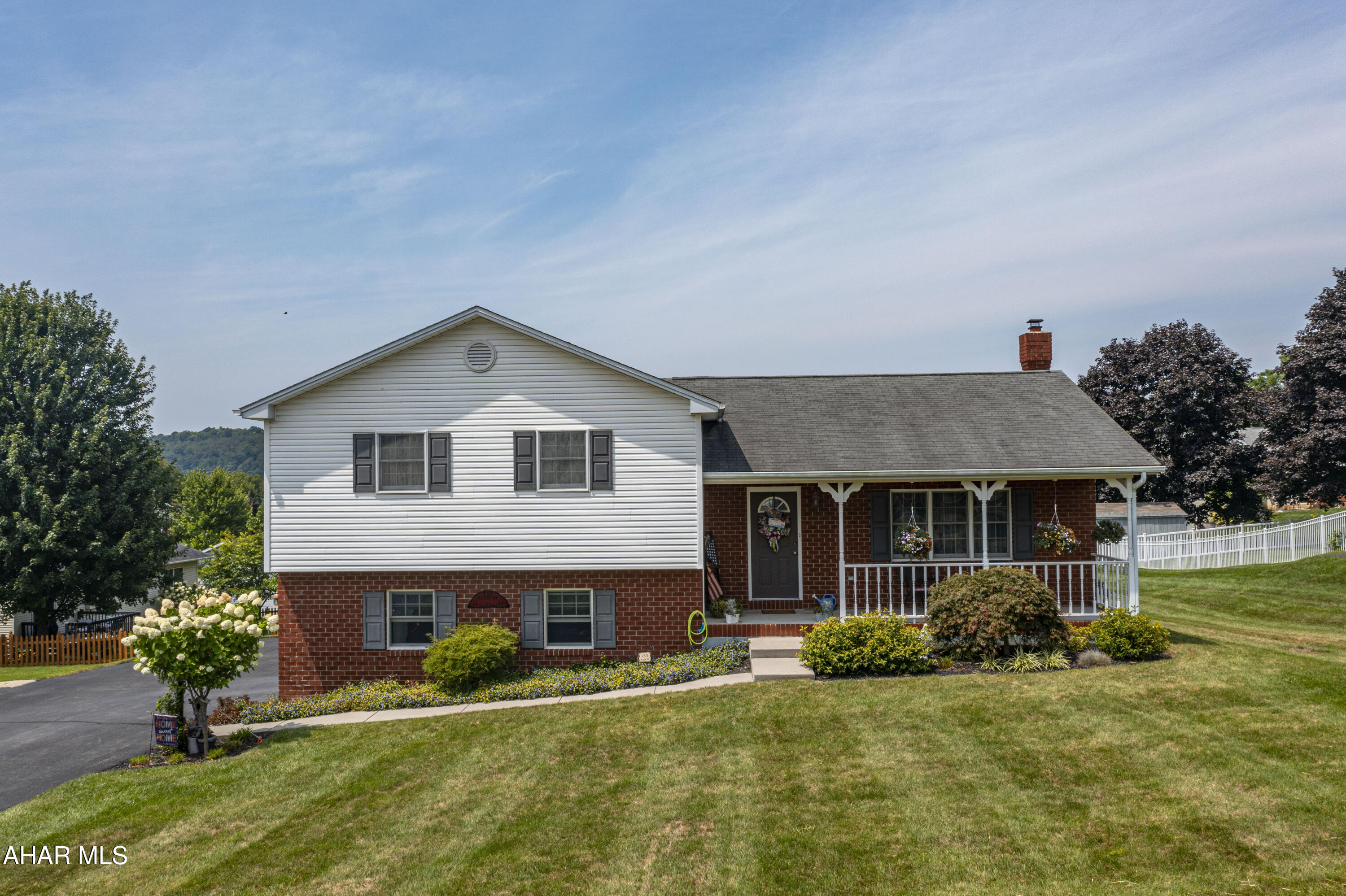 Rolling Hills - Residential