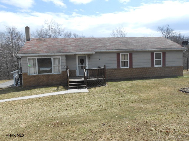 Must see 3 bedroom.country setting lg family room det. lrg. 2 car garage.Some minor repairs being done on outside. Passed VA inspection 2007.