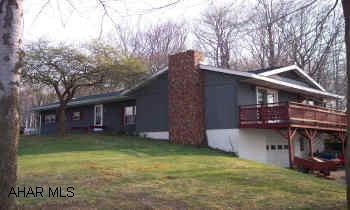 one story home on outside of Carrolltown towards Ebensburg.  New roof.  Move in condition.lot size is approx. 100'x150'&100'x100' one story home on oustside of Carrolltown towards Ebensburg.  New roof. Move in condition.lot size is approx 100'x150'&100'x100'