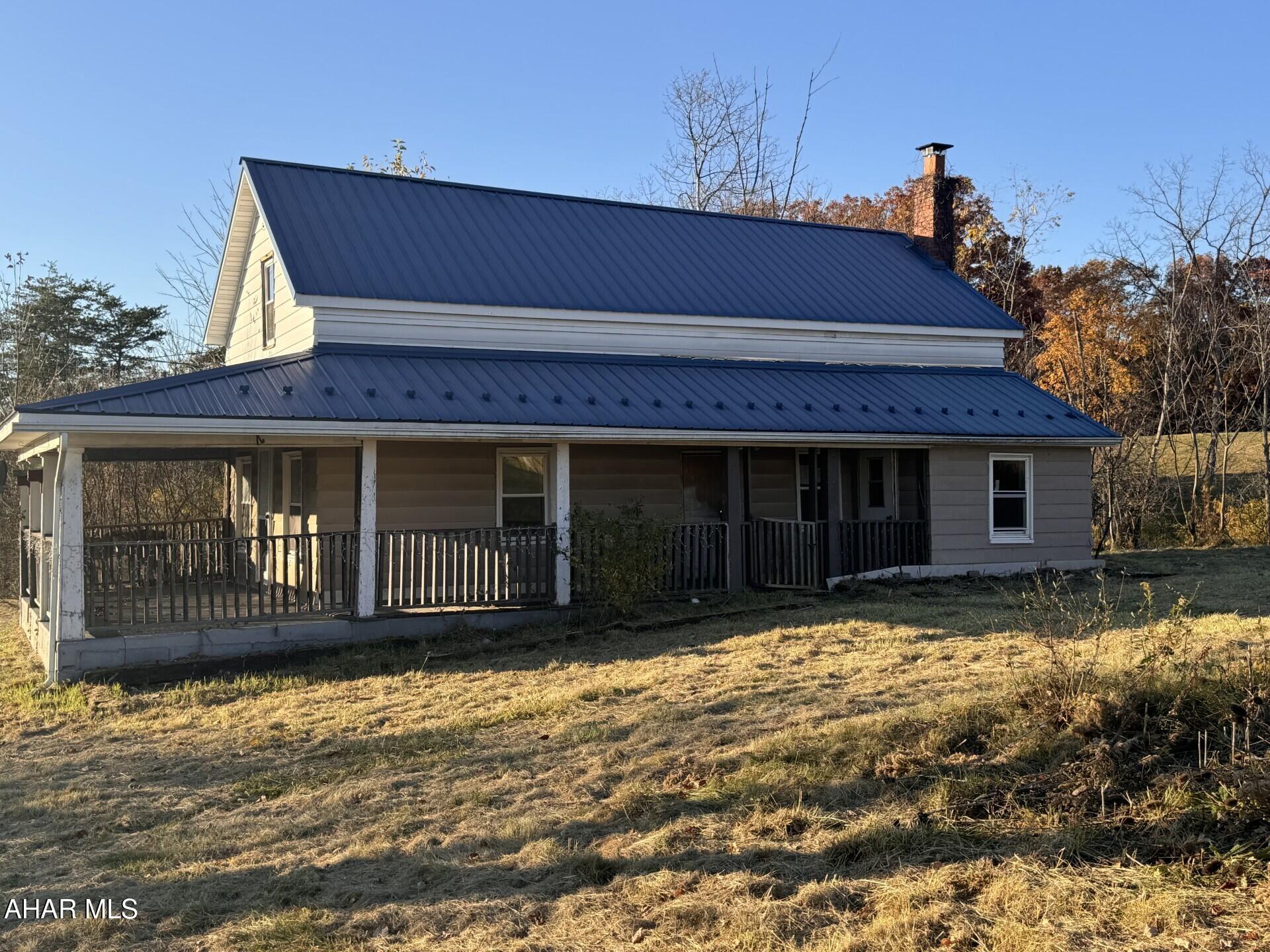 2 Bedroom home on approximately 2.29 acres. Some freeze damage. Lots of potential.