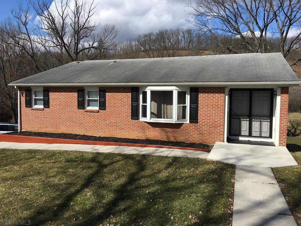 Very spacious and clean home.  Stove, refrigerator are included.  Electric heat, well water and septic tank.  Buyer responsible for snow removal, garbage, electric, salt for water softner and mowing the lawn.  Pets have to be approved by the Landlord.