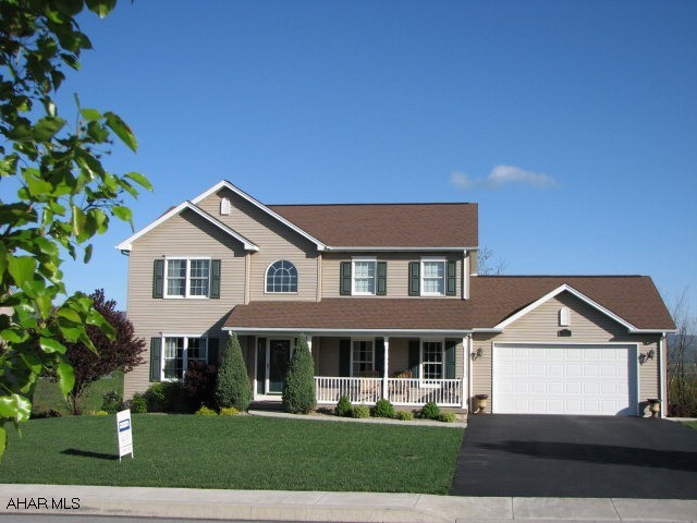 Larger than it looks. Finished lower level includes kitchenette, playroom, office & bedroom. Multi-teired deck w/ storage, laundry hookups on 1st floor and basement. Very well maintained, lots of space. Super location on cul de sac.