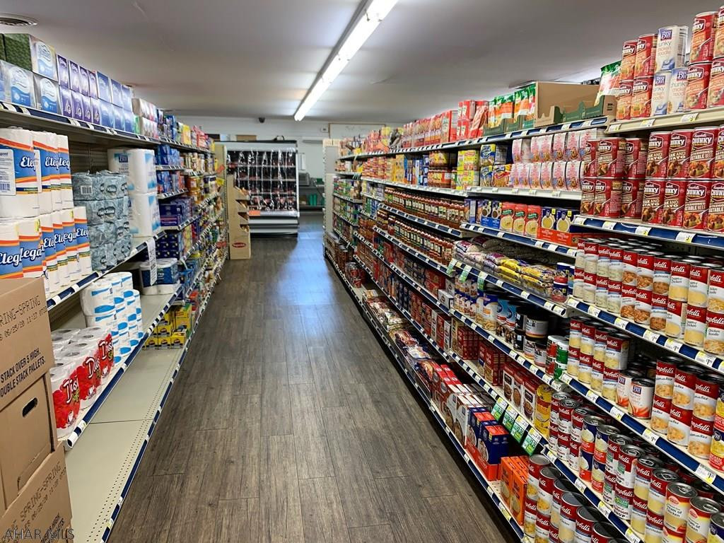 Unknown - Commercial Sale