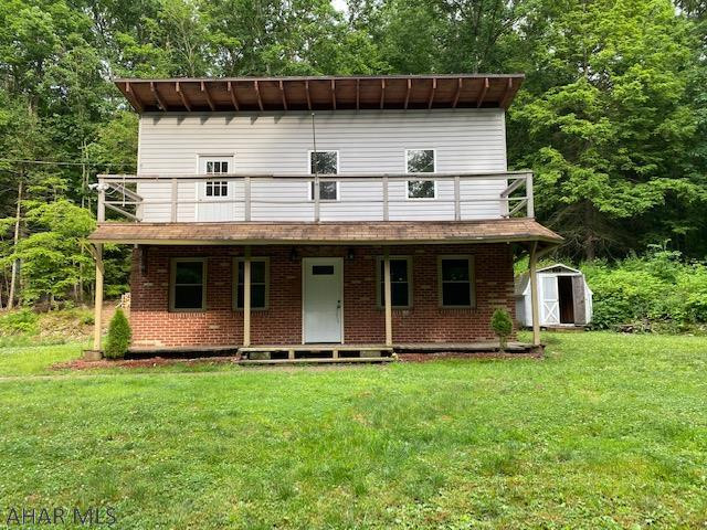 LOCATION LOCATION LOCATION!  Very private property just minutes from Glendale lake!  With some work you can turn into a gorgeous primary residence or use it as a vacation retreat.  Surrounded by woods and Glendale lake amenities, you don't want to miss this one!