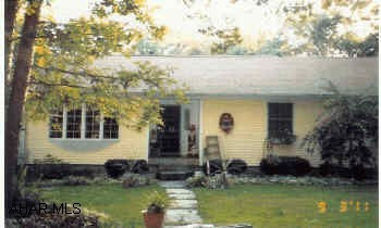 3 Bedroom ranch w/16 acres, secluded. Kitchen-dining rom combined. Full basement. 16 secluded acres, nice location.