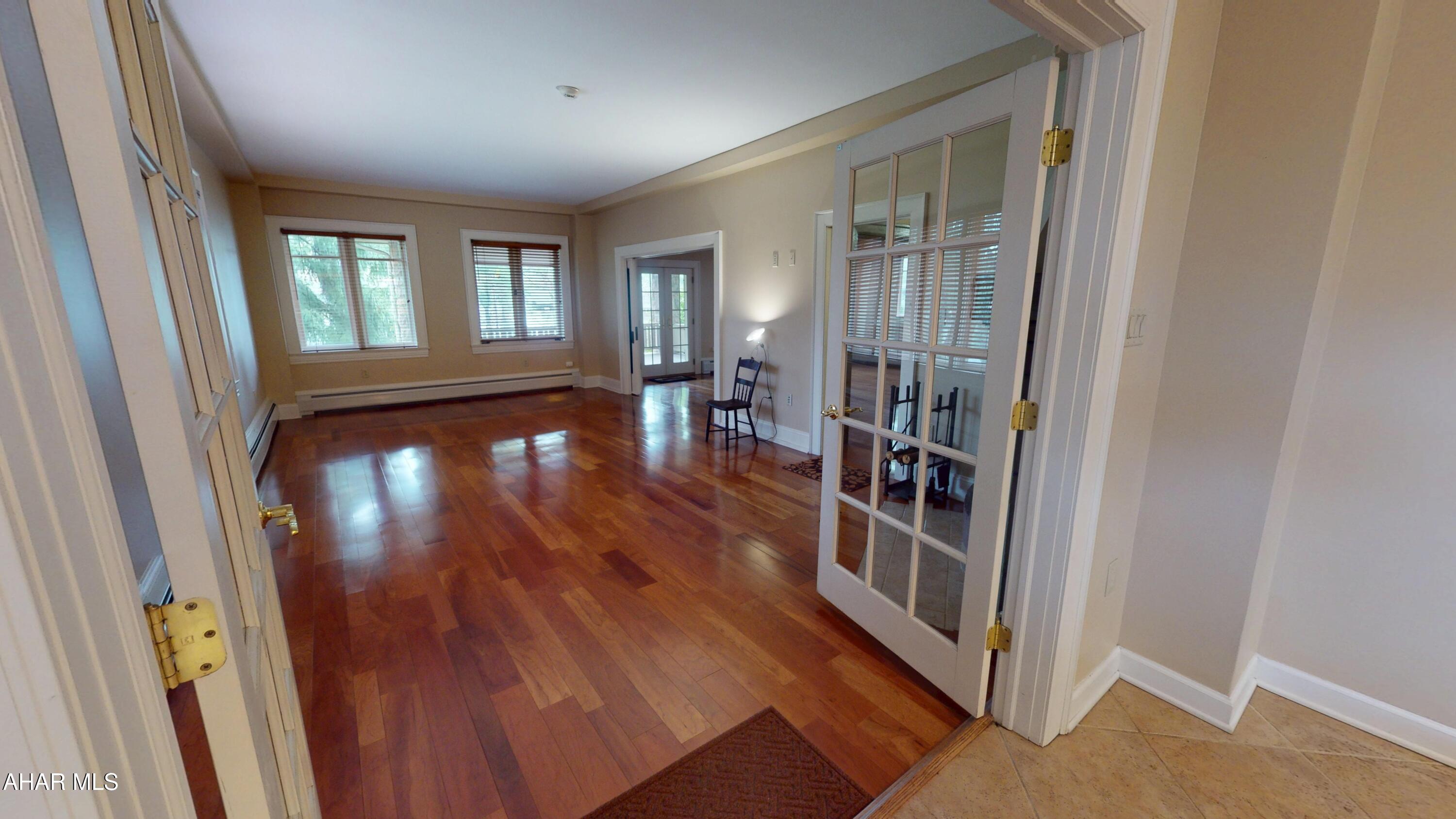 Baker Mansion - Residential