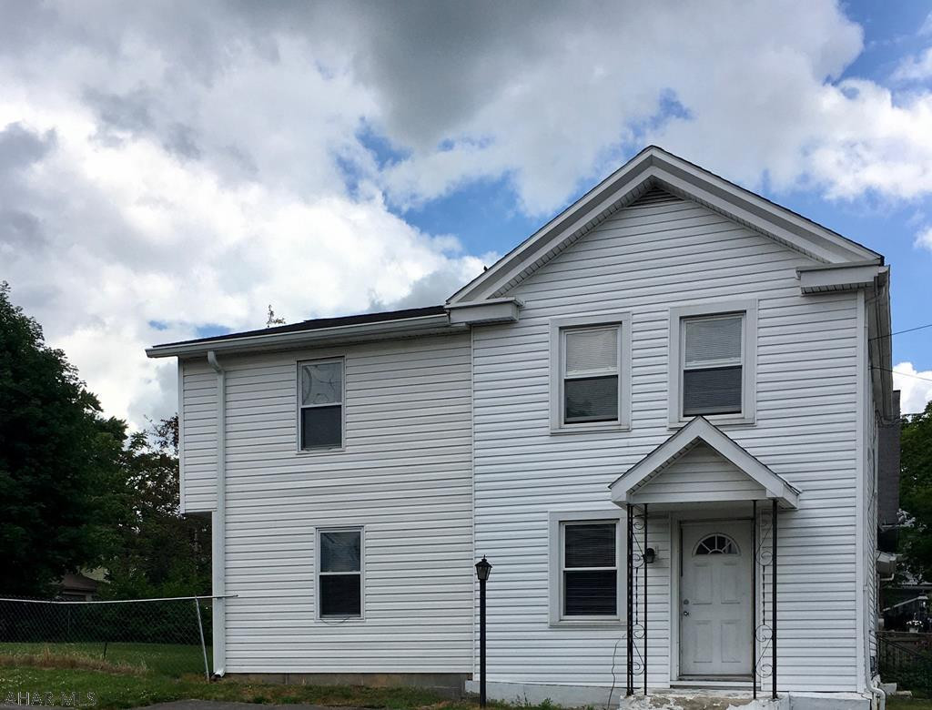 Large 4 bedroom, 1.5 bath home on a double lot in Hollidaysburg Borough. Move-in ready condition with new carpet throughout. Nice fenced-in yard with off-street parking. Owner is a licensed real estate agent.