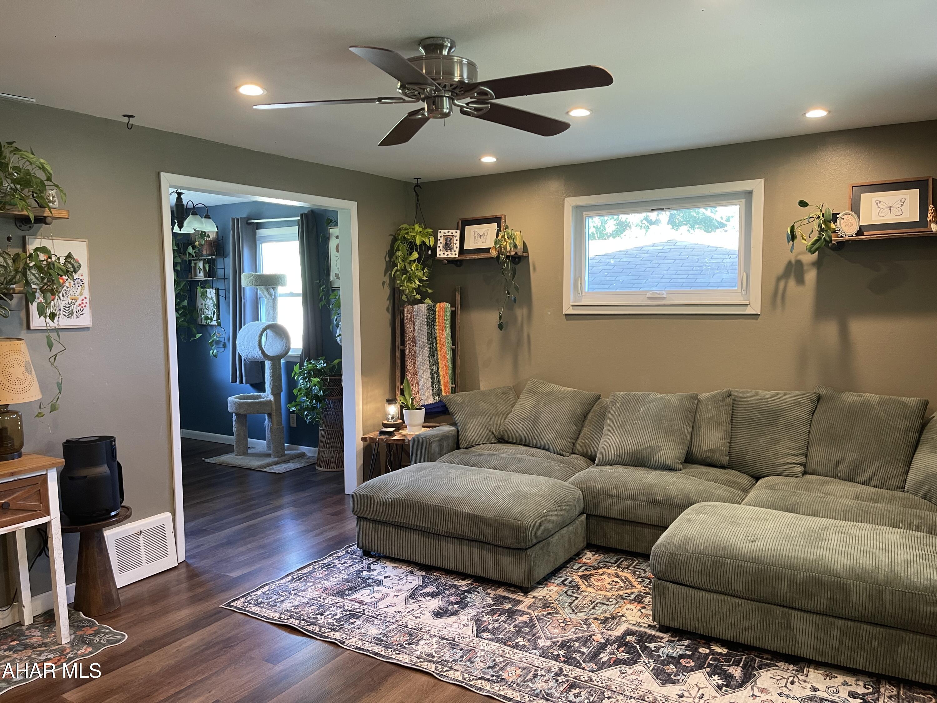 Maple Hollow - Residential