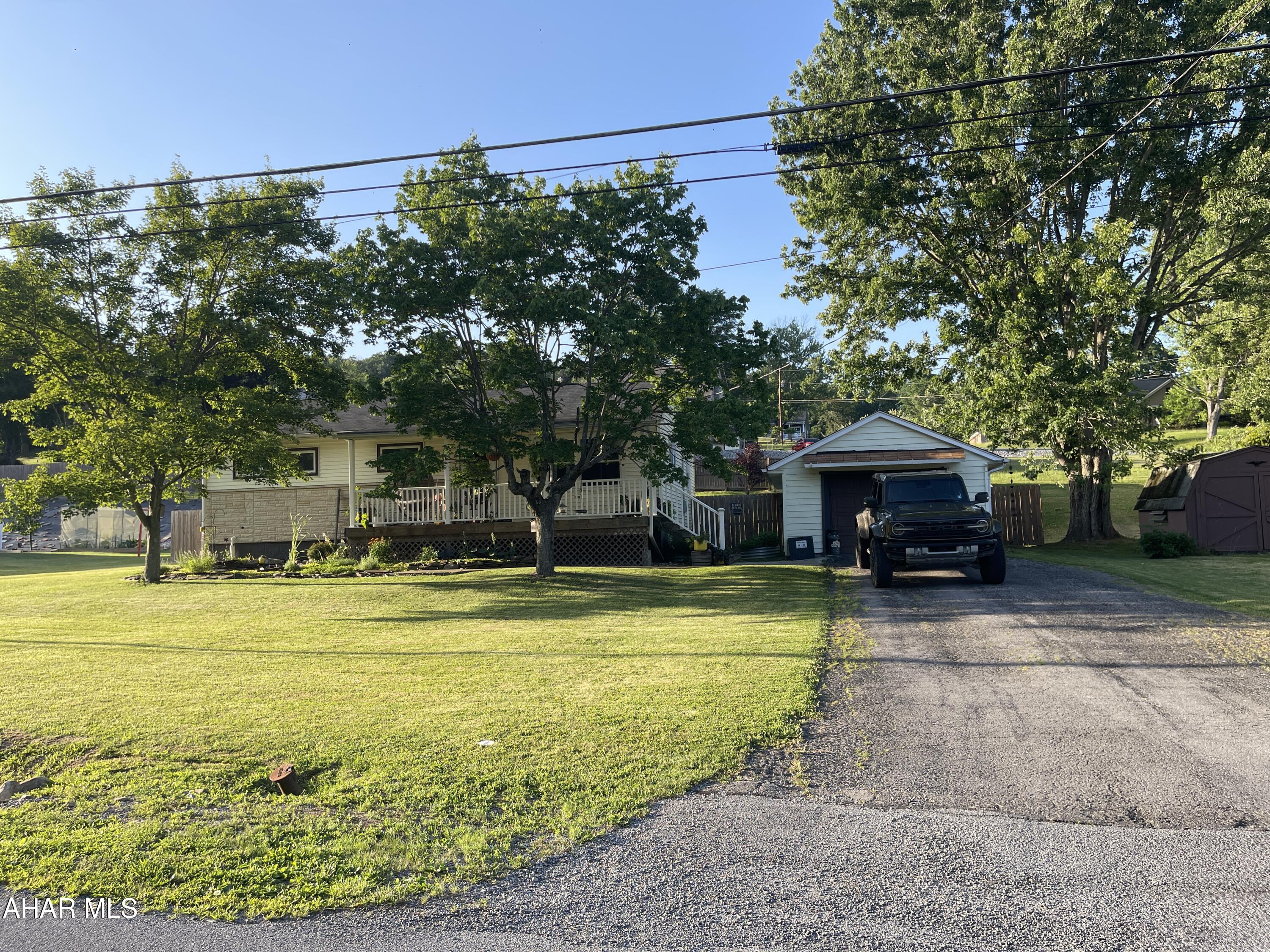 Maple Hollow - Residential